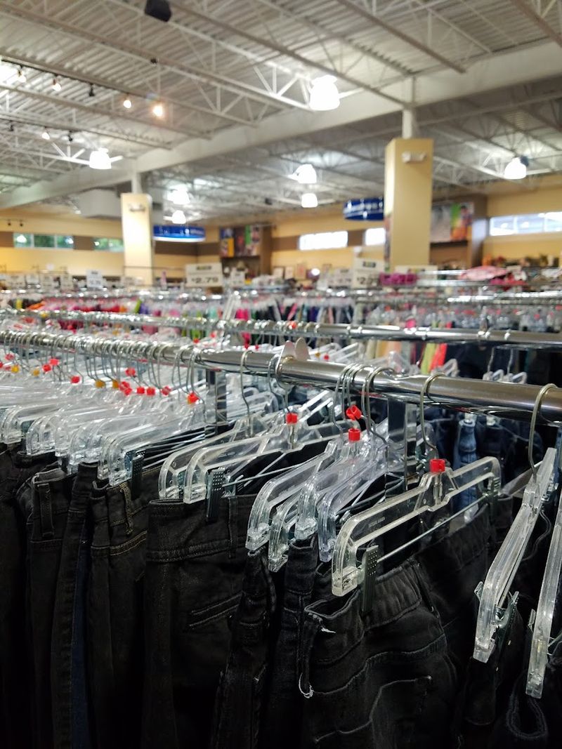 Generous Return Policy With 30-Day Store Credit