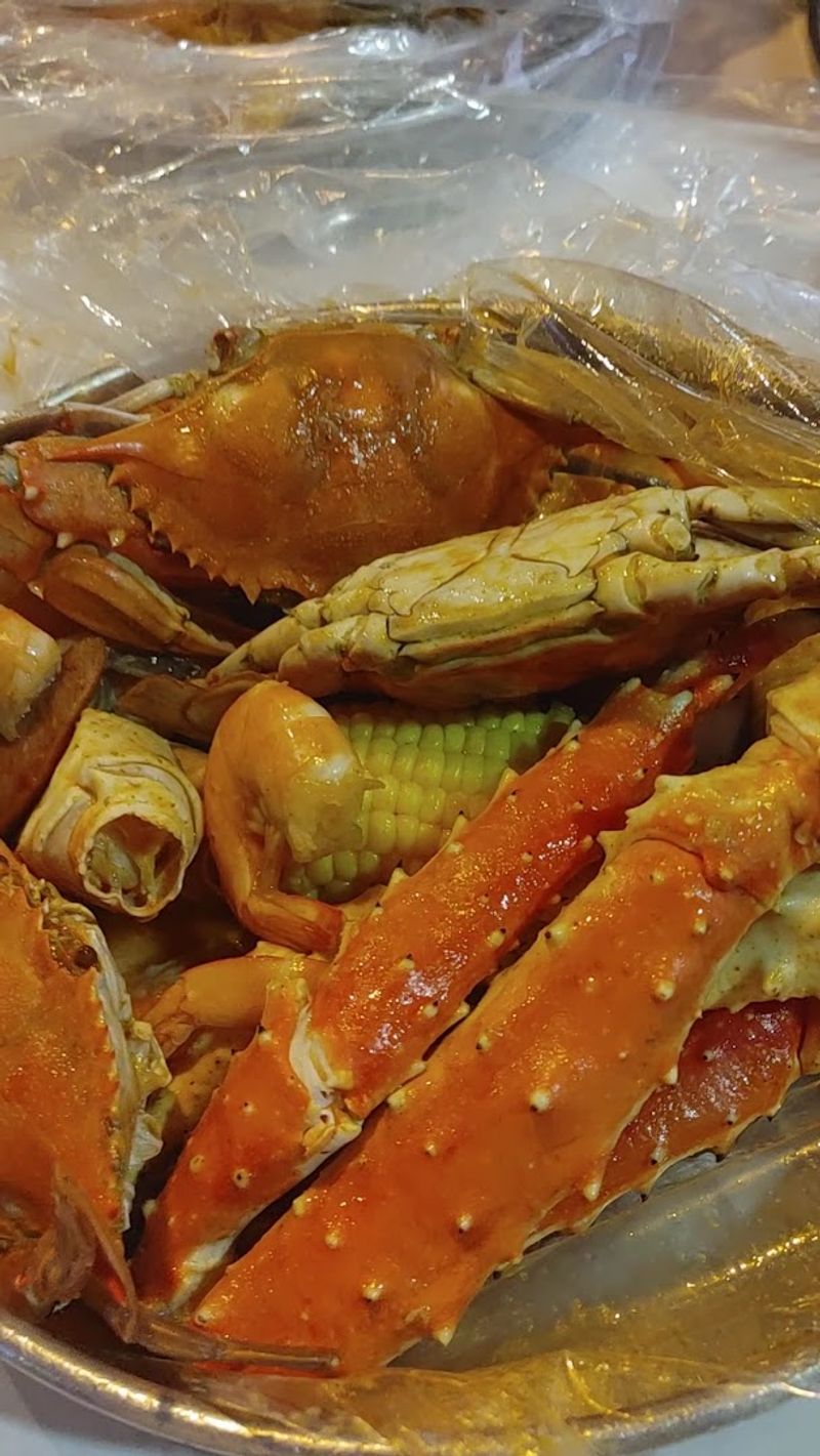 Generous Seafood Combination Platters Worth Every Penny