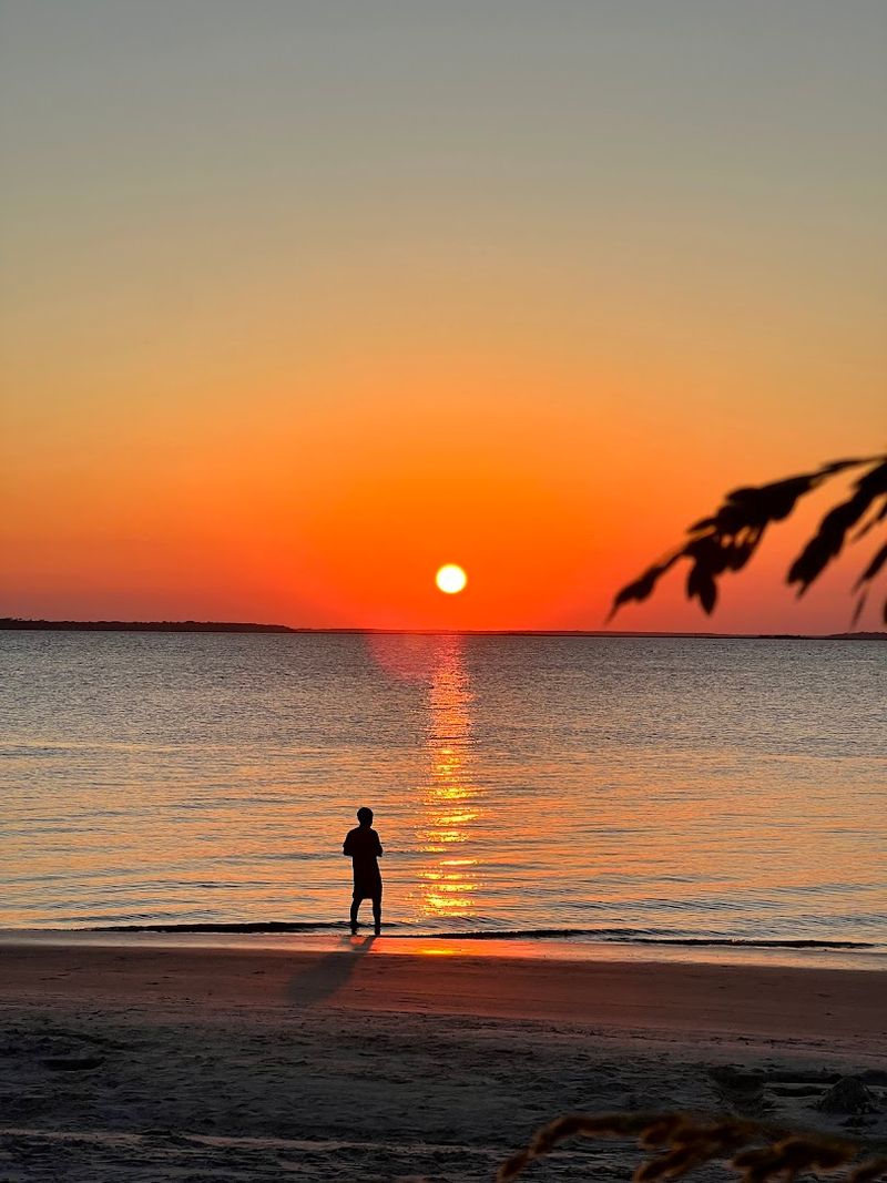 Gorgeous Sunsets That Paint the Sky in Gold