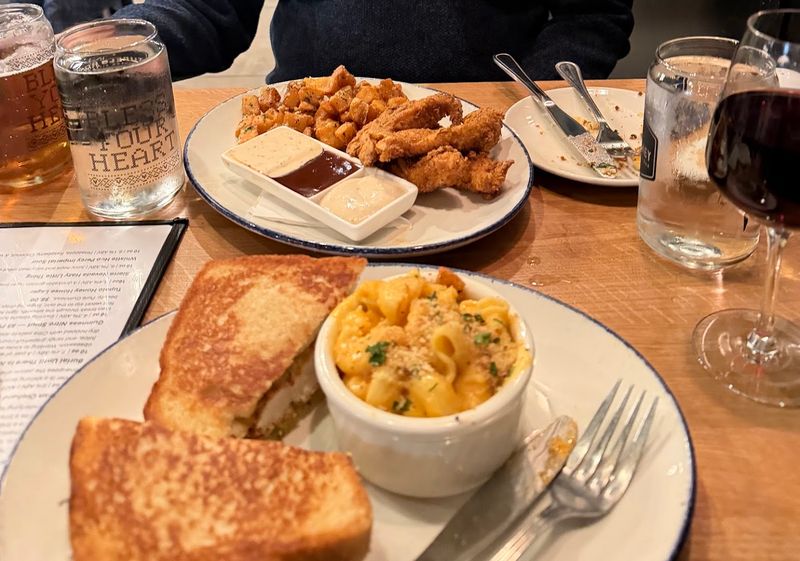Grilled Cheese and Tomato Soup That Stole the Show
