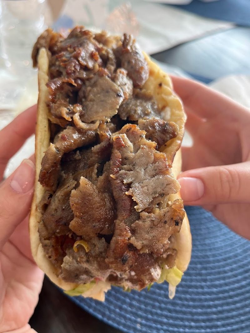 Gyros So Good They Keep Customers Coming Back