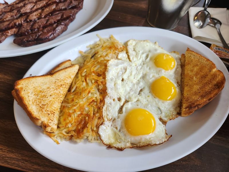 Ham and Eggs Combo That Feels Like Home Ham and Eggs Combo That Feels Like Home