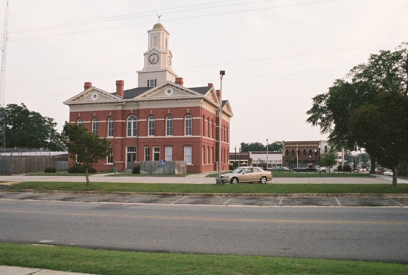 Hank Aaron's Hometown Roots Run Deep Here