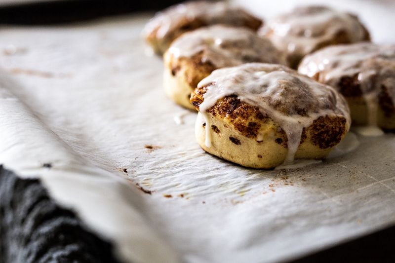 Hardee's - Cinnamon Raisin Biscuits
