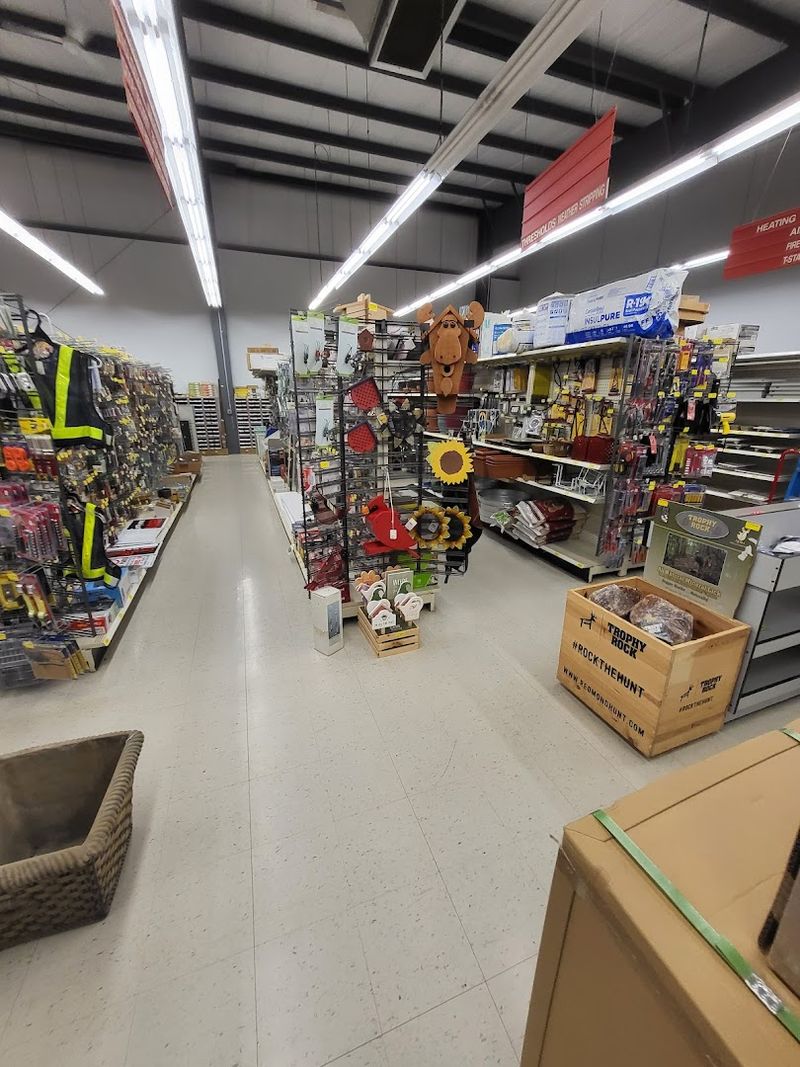Hardware So Comprehensive It Surprises Even Seasoned Shoppers