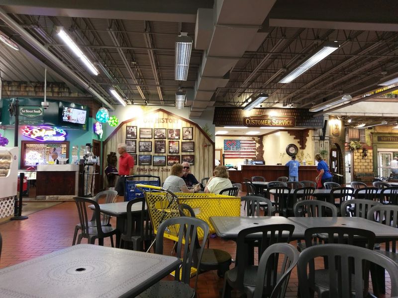 Hartville Kitchen Next Door Serves Legendary Comfort Food
