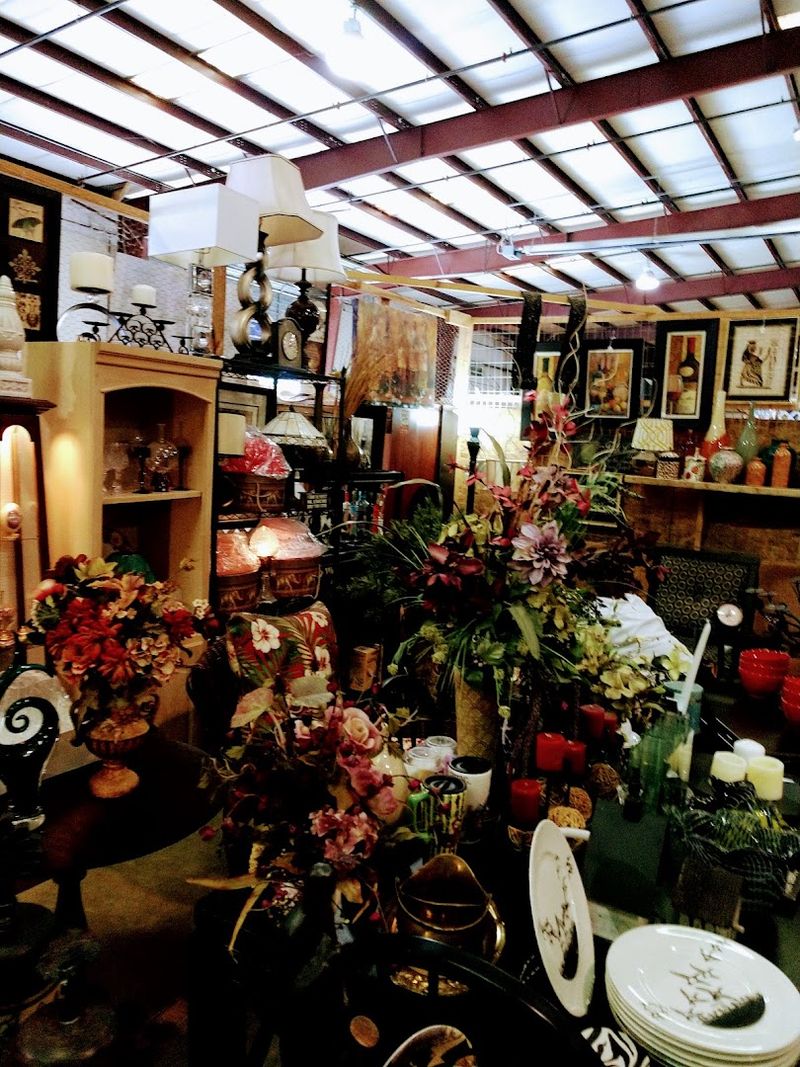 Home Decor Gems Hiding Among the Vendor Booths