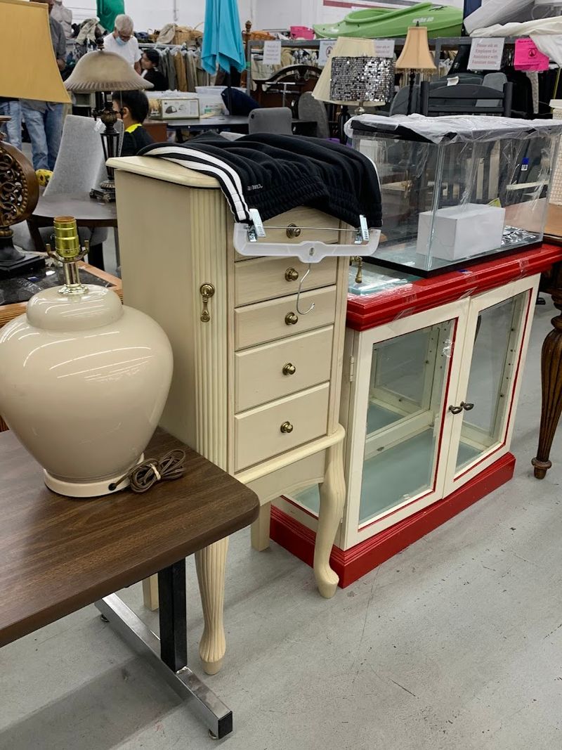 Home Goods That Look Like They Just Came From a Palm Beach Estate