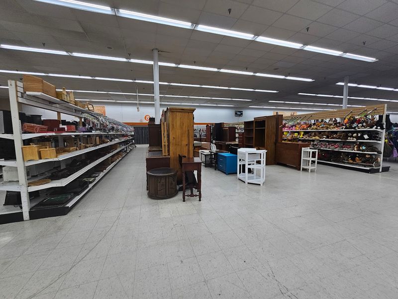 Home Goods and Kitchen Items Around Every Corner