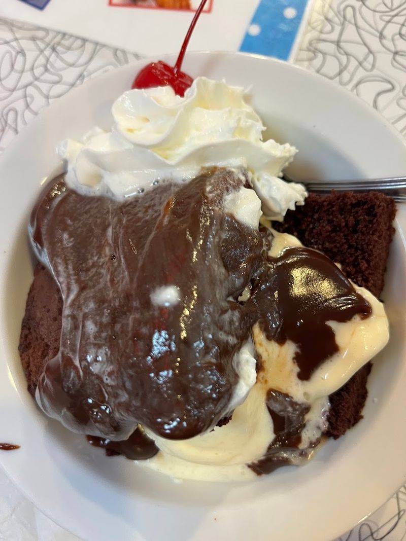 Housemade Desserts That Close Out Every Meal Perfectly Housemade Desserts That Close Out Every Meal Perfectly