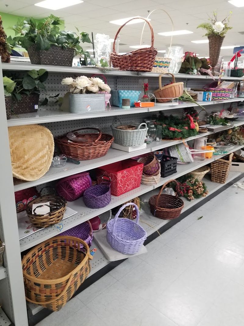 Housewares and Kitchen Finds at Unbeatable Prices Housewares and Kitchen Finds at Unbeatable Prices