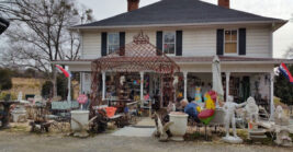 If You Love Antiquing, This Charming Small Town In South Carolina Will Win You Over
