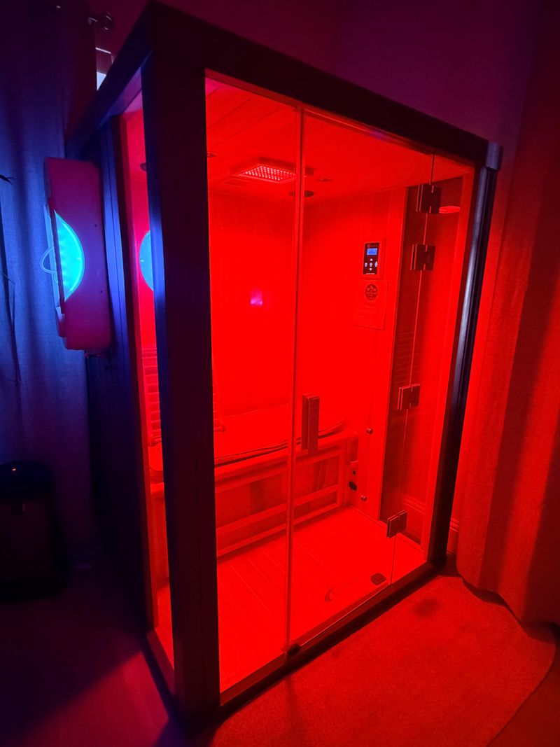 Infrared Sauna Sessions for Deep Rejuvenation