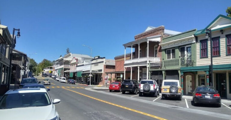 It’s Hard To Believe This Charming California Town Isn’t A Real Hallmark Movie Set