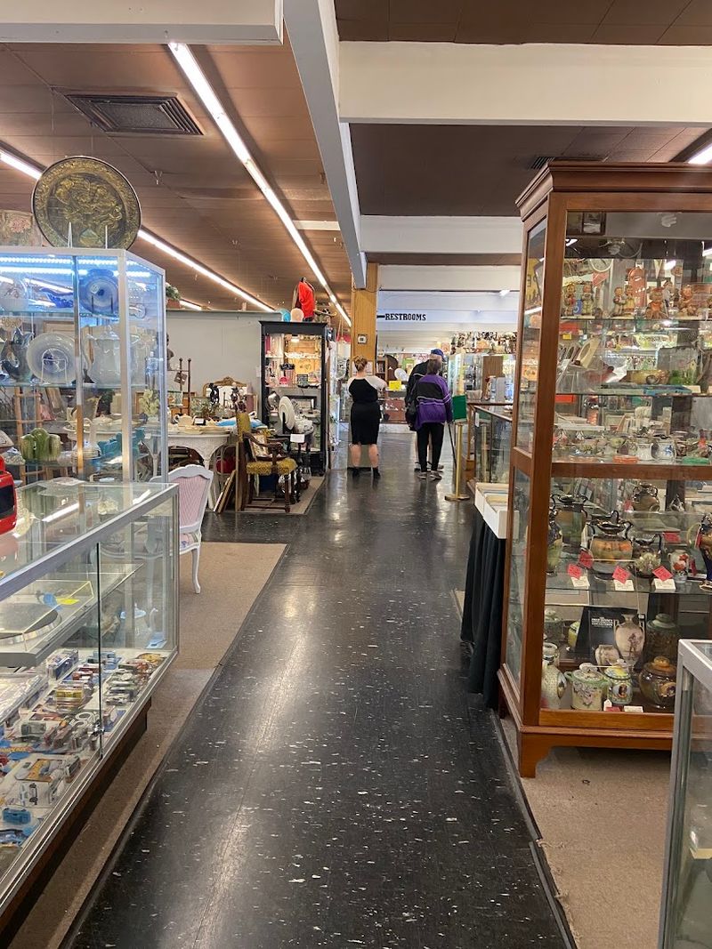 Jewelry, Gems, and Sparkling Vintage Accessories