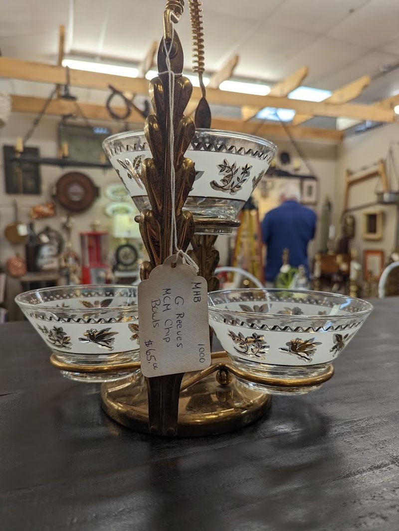 Jewelry Vendors Worth Seeking Out on Your Visit