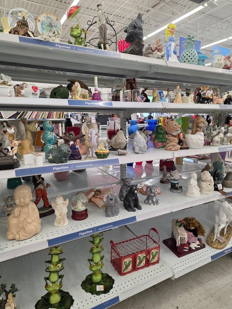 Jewelry and Collectibles That Collectors Cannot Stop Talking About