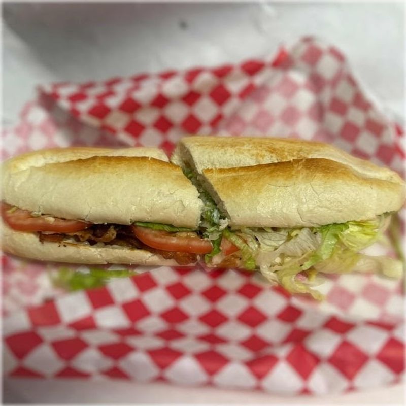 Junior-Sized Burger for Lighter Appetites