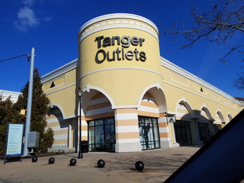 Kate Spade Outlet: Playful Styles at Wallet-Friendly Costs