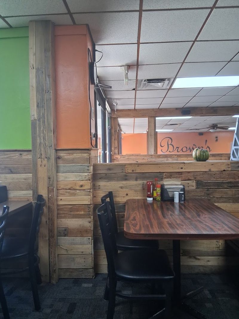 Kid-Friendly Atmosphere That Parents Appreciate Kid-Friendly Atmosphere That Parents Appreciate