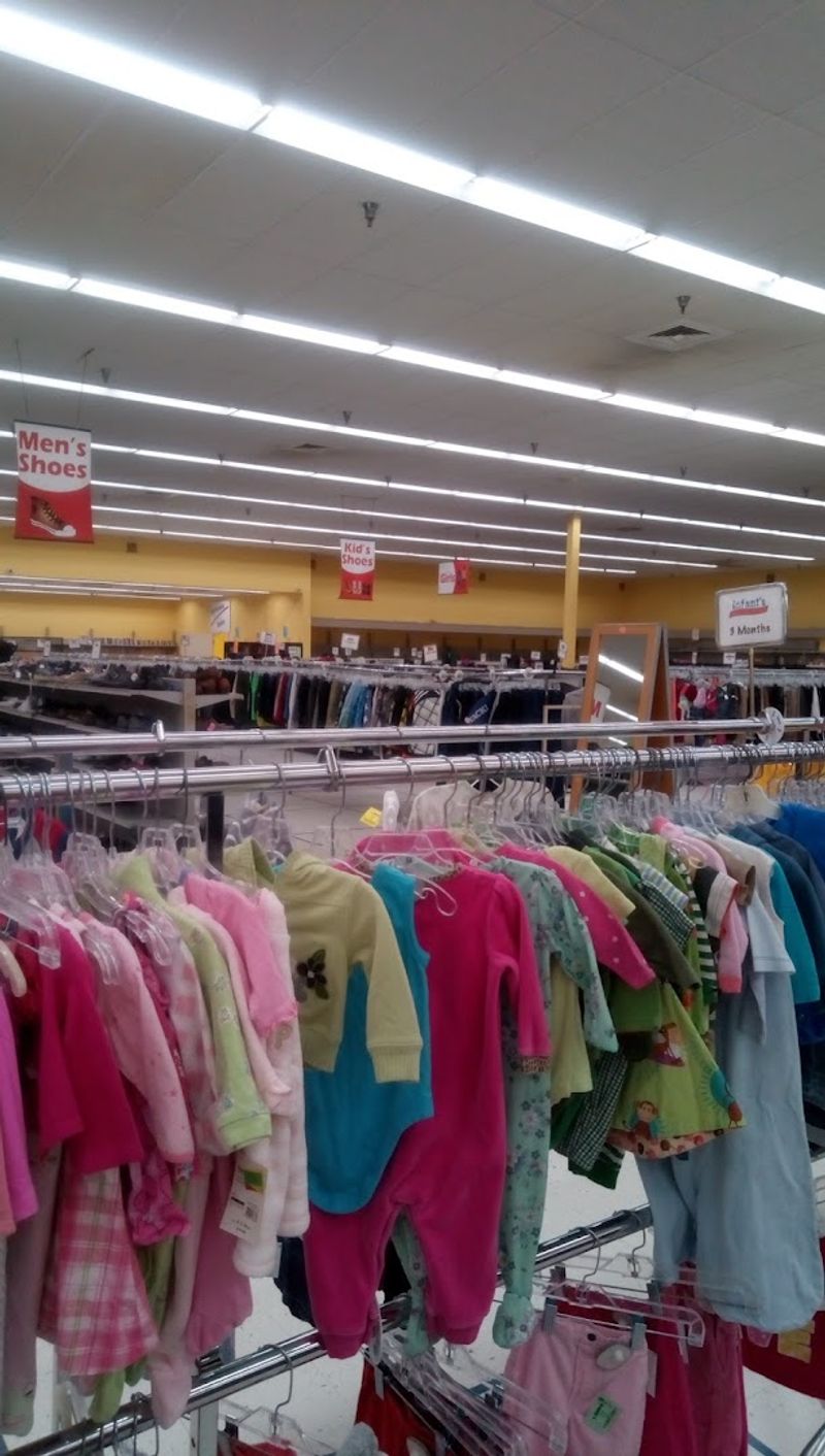 Kids Clothes and Toys That Make Parents Happy
