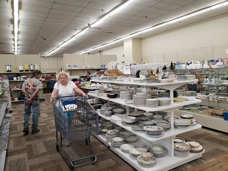 Kitchen Essentials and Appliances for Next to Nothing