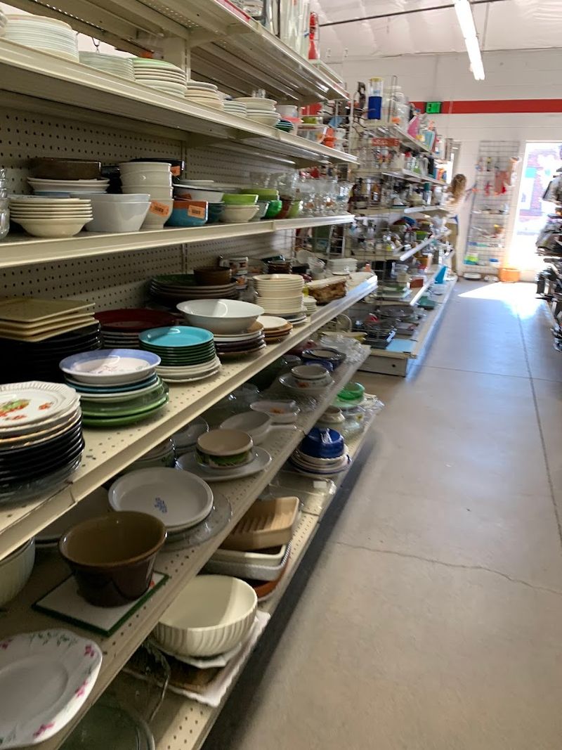 Kitchen and Household Goods Galore