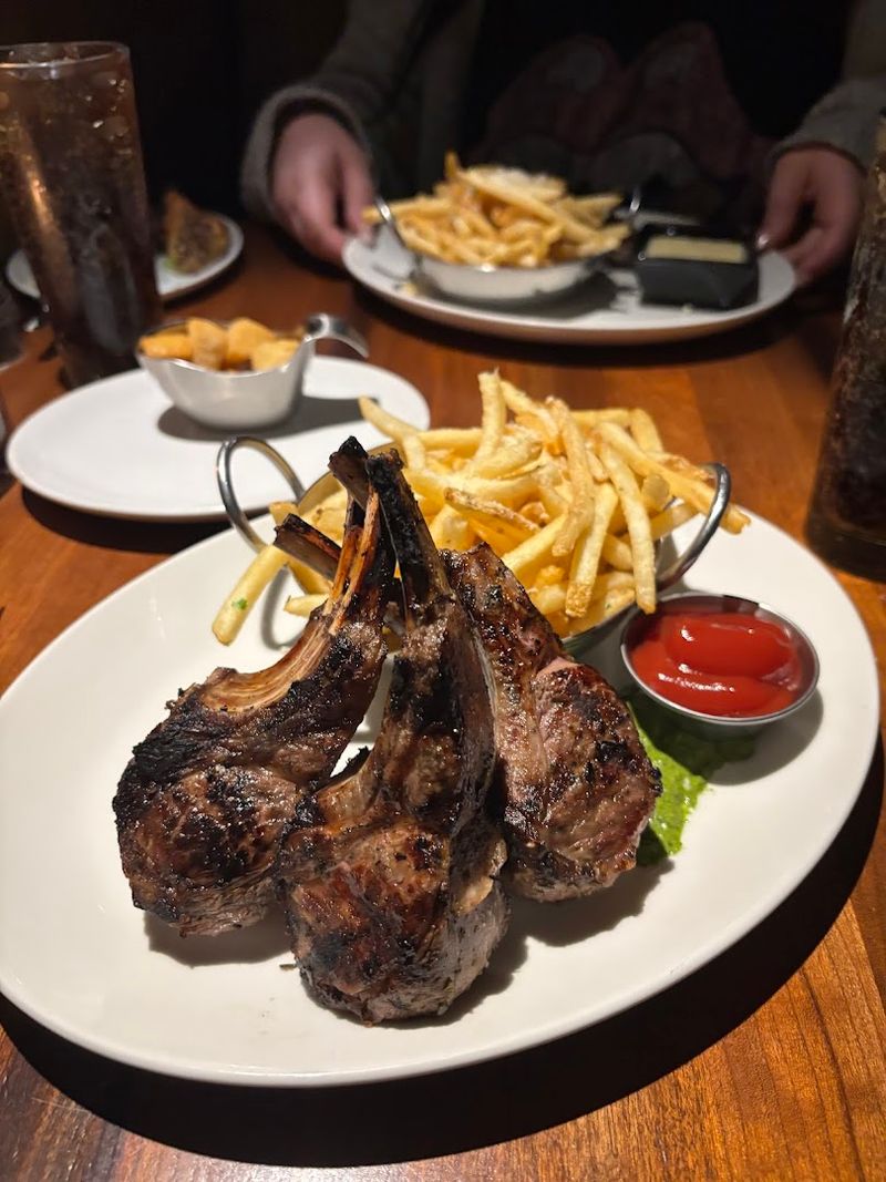 Lamb Chops That Deliver a Delicious Surprise Lamb Chops That Deliver a Delicious Surprise