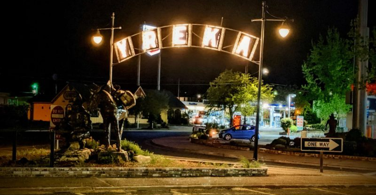 Leave The Hustle Behind In This Underrated California Town Built For Simple Living