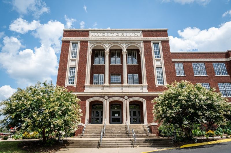 Lifelong Learning at Lenoir-Rhyne University Lifelong Learning at Lenoir-Rhyne University