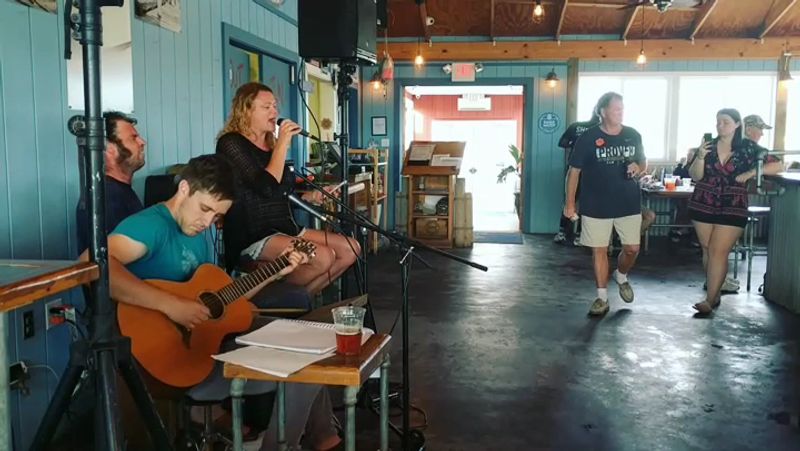 Live Music That Sets the Perfect Coastal Mood