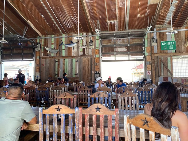Live Music and Entertainment for the Whole Family