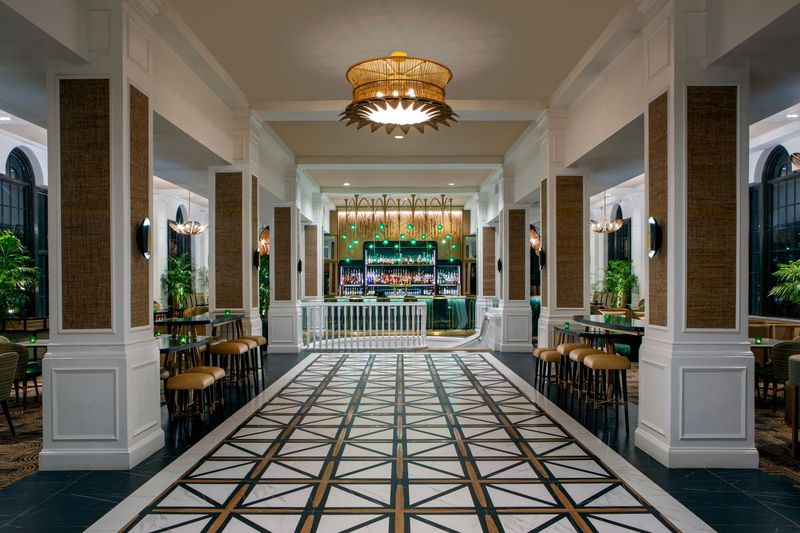 Live Music and a Lobby Bar That Set the Perfect Mood