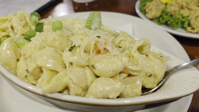 Lobster Mac and Cheese That Surprises Every Skeptic