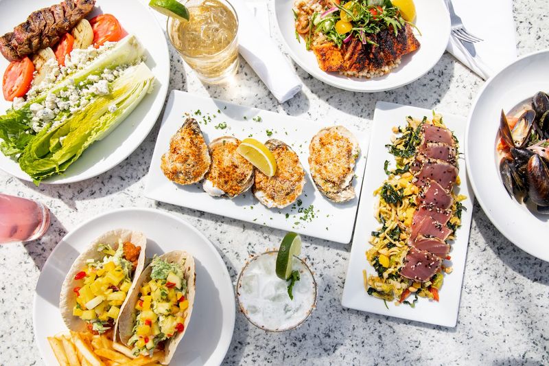 Lobster Roll Loved by First-Timers and Regulars