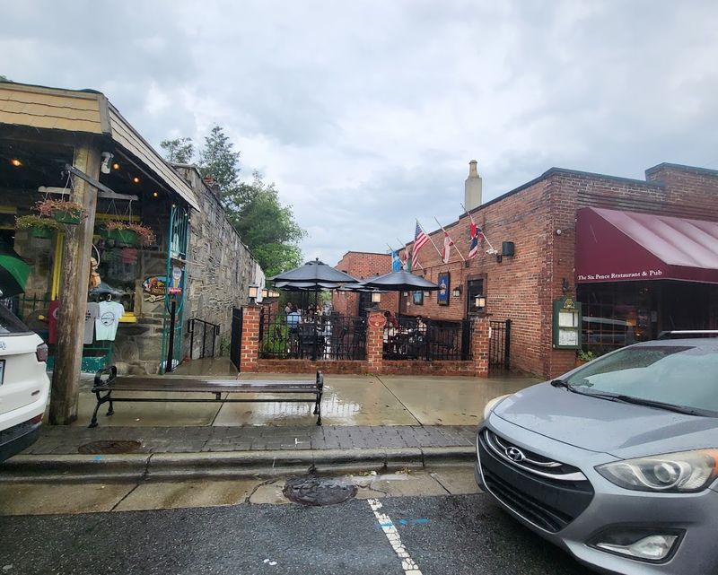 Local Dining Scene That Punches Well Above Its Small-Town Weight