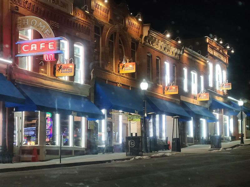 Local Dining That Surprises Every First-Time Visitor