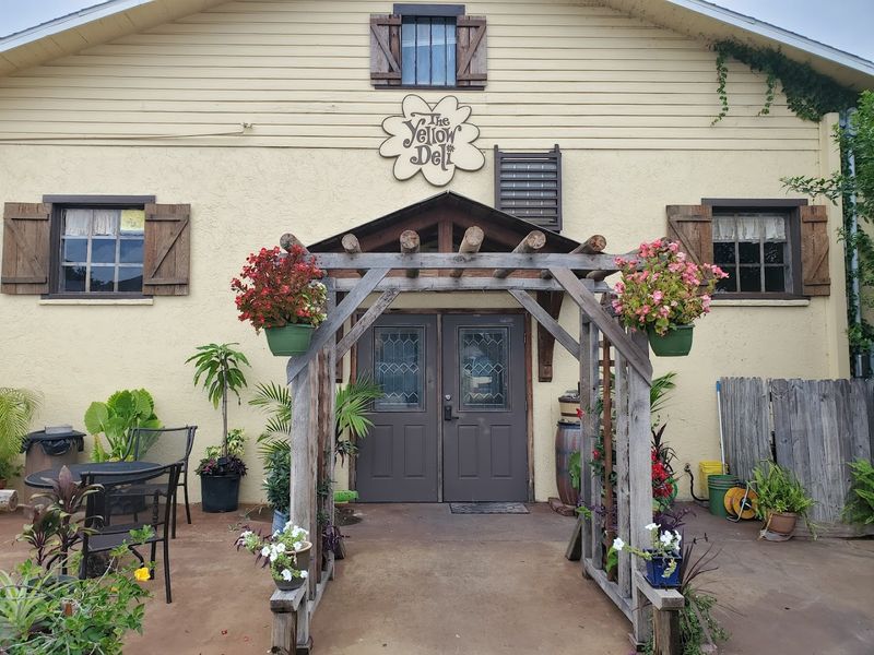 Local Dining and Homestyle Cooking at Reasonable Prices