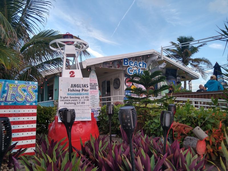 Local Dive Shops With Old-School Soul