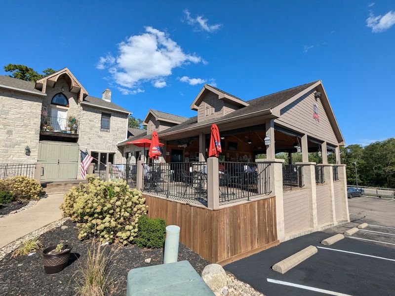 Local Restaurants and Cafes for a Weekend Refuel