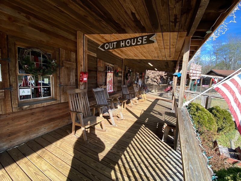 Location Near Table Rock State Park Makes It a Perfect Pit Stop