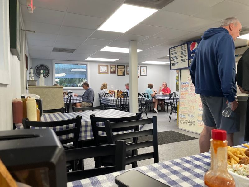Lunch Hours — A Smart Way to Skip the Line