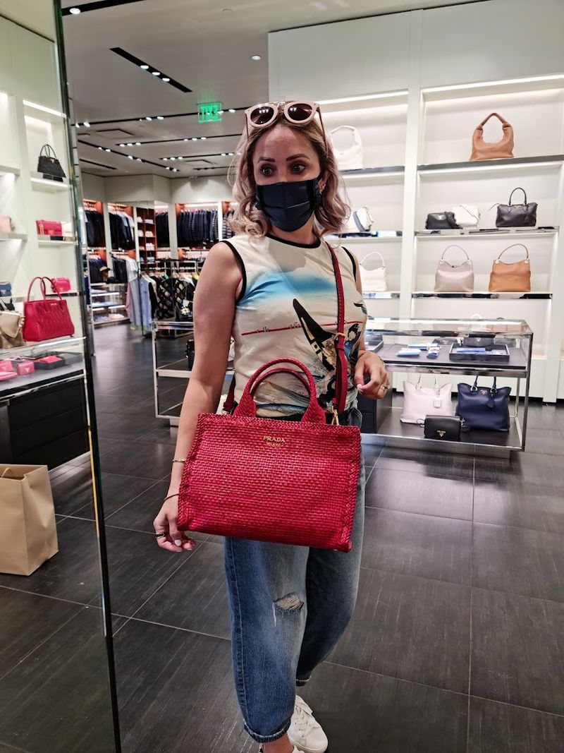 Luxury Fashion Brands at Outlet Prices