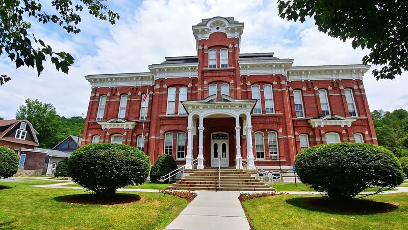 Main Street Magic and Victorian Architecture