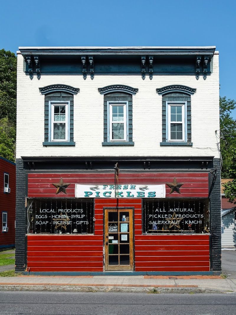 Main Street Magic — Shopping, Eating, and Wandering