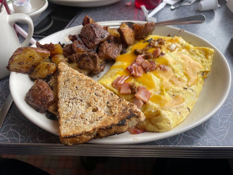 Massive Portions That Guarantee You Will Leave Full and Happy Massive Portions That Guarantee You Will Leave Full and Happy