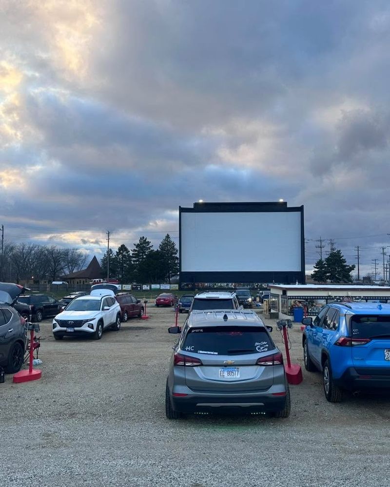 Massive Screen With A View That Impresses Every Time Massive Screen With A View That Impresses Every Time