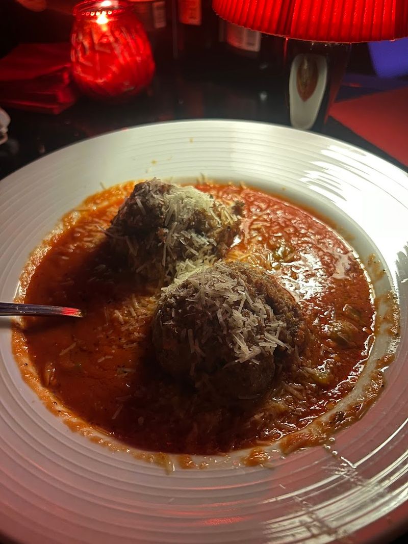 Meatballs With a Sauce That Steals the Show