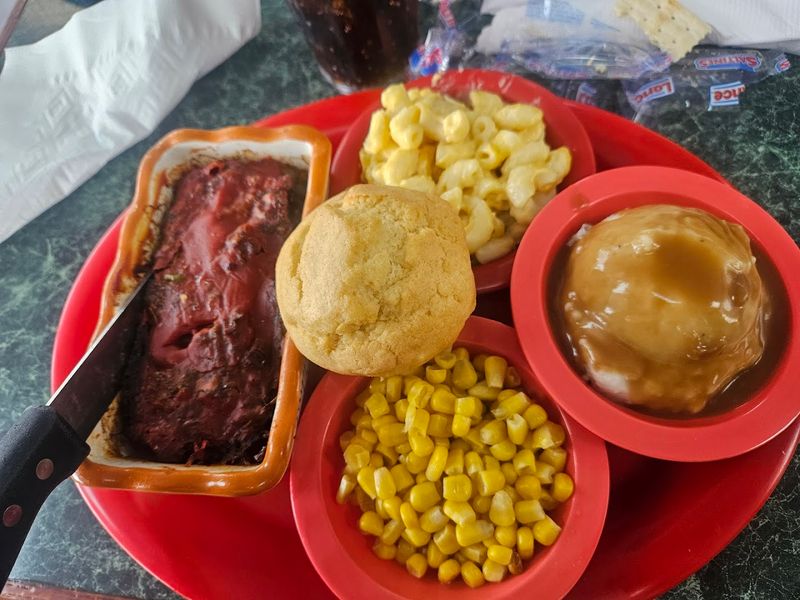 Meatloaf That Hits Like a Home-Cooked Meal