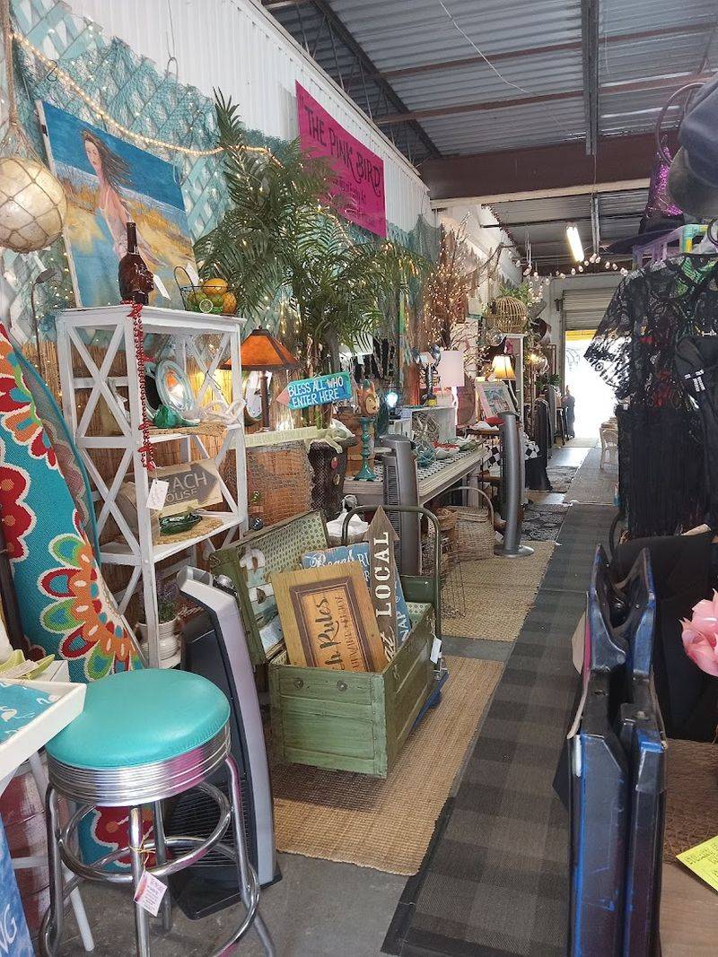 Mexican Pottery and Coastal Decor That Brings Serious Style Home